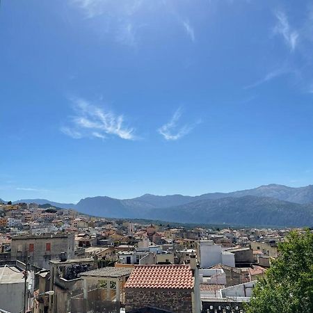 Casa Vacanze Sa Piazza Apartment Dorgali Exterior foto