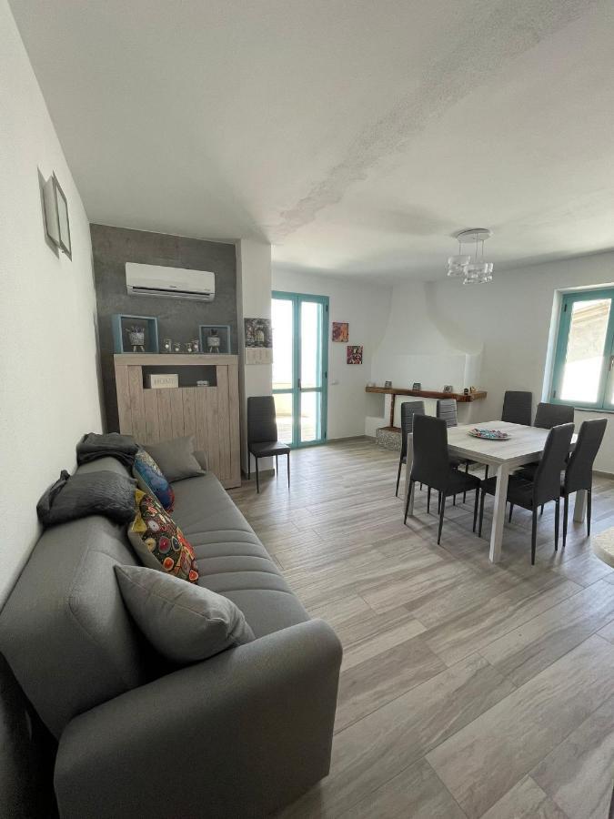 Casa Vacanze Sa Piazza Apartment Dorgali Exterior foto